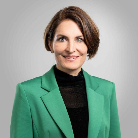 251209 Schenker Saskia 9430 compressed kl 7abcba65